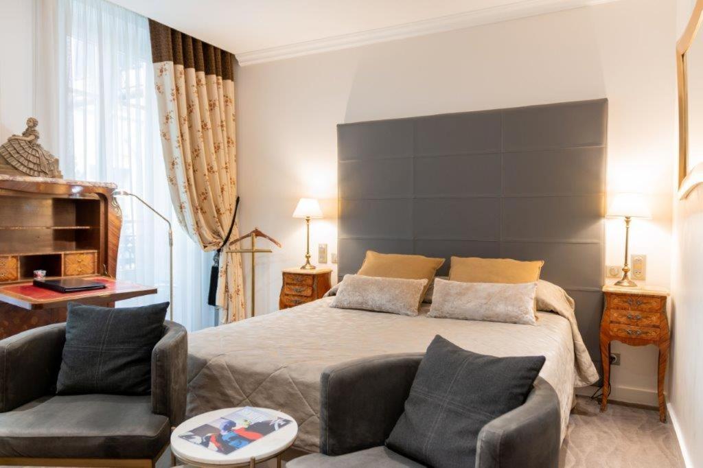 Grand Hotel Des Terreaux Lyon Bagian luar foto