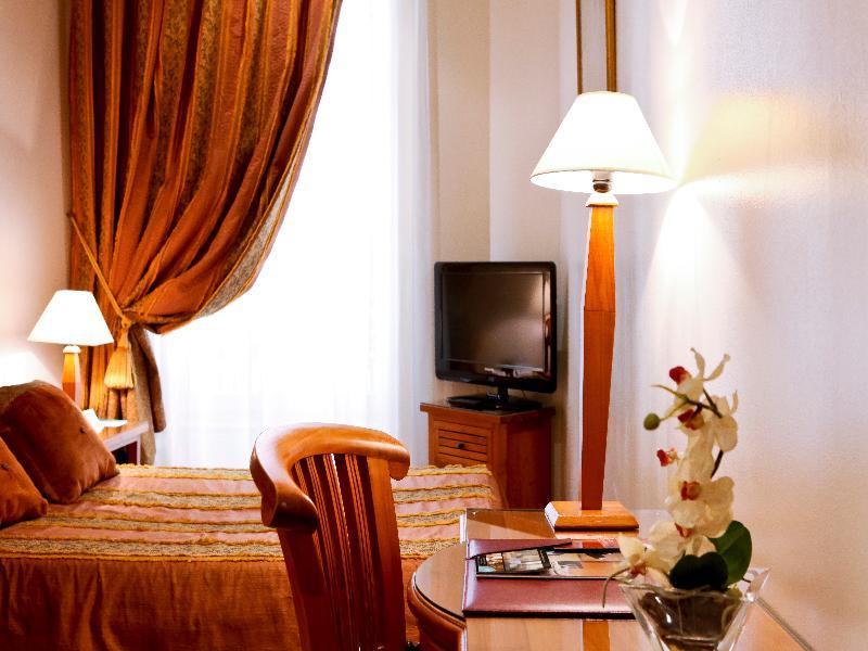 Grand Hotel Des Terreaux Lyon Bagian luar foto