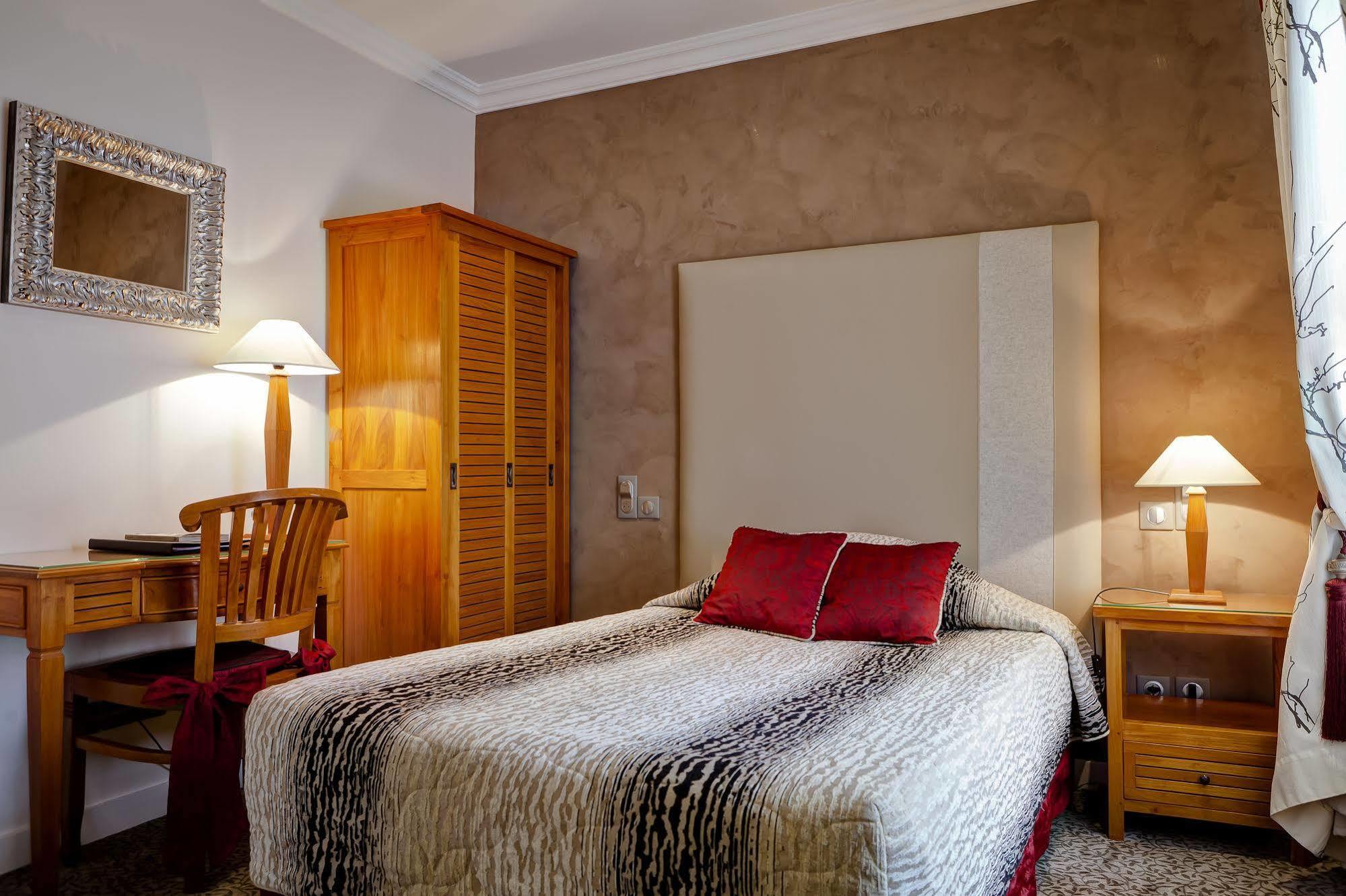 Grand Hotel Des Terreaux Lyon Bagian luar foto