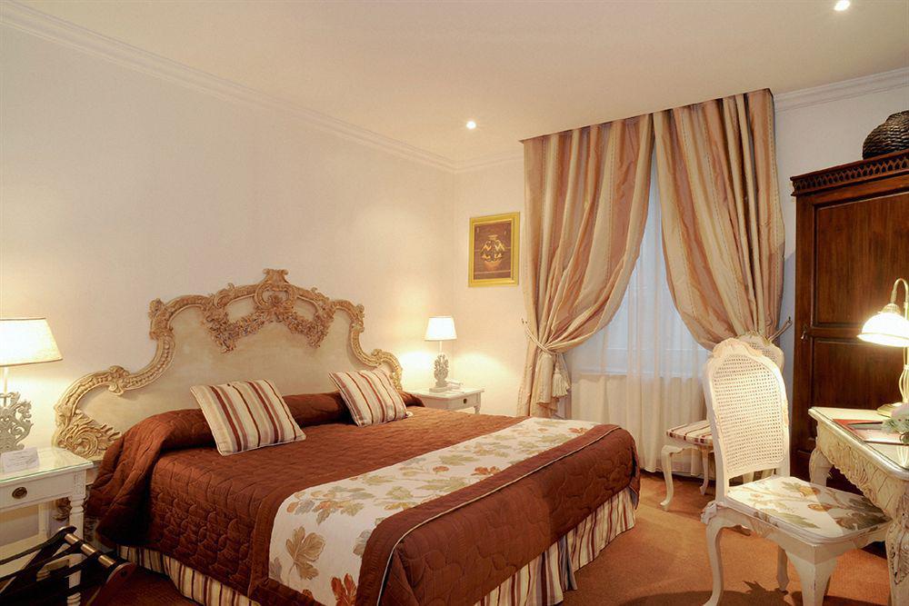 Grand Hotel Des Terreaux Lyon Bagian luar foto